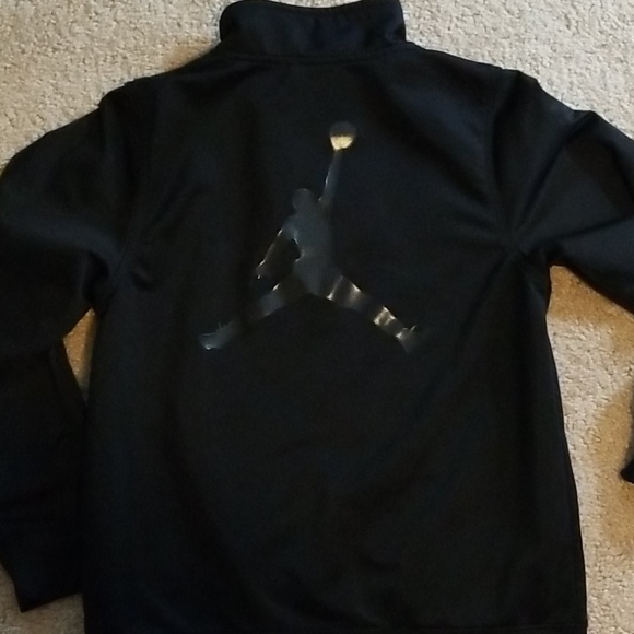 Big boys Jordan jacket and pants - Picture 8 of 11